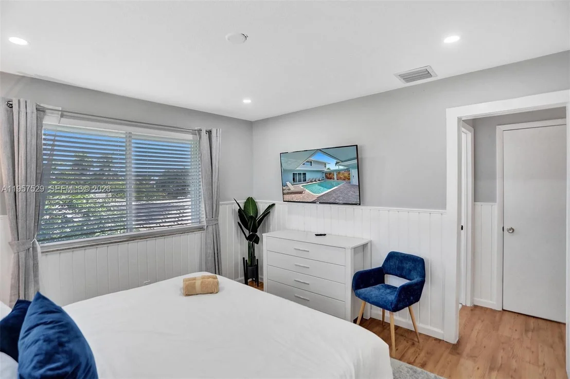 Photo of 1341 SE 7th Ave