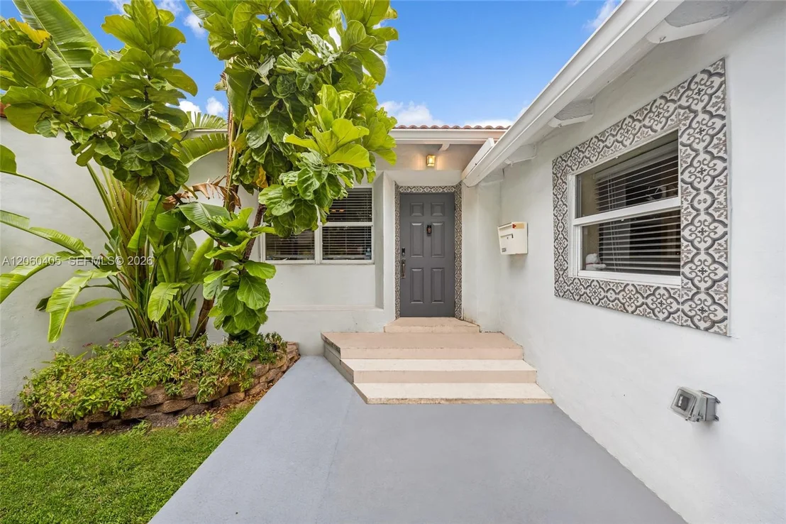 Photo of 1324 Normandy Dr