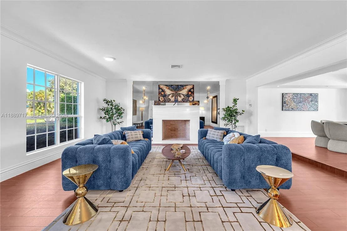Photo of 4440 NE 23rd Ave