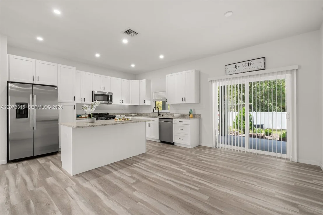 Photo of 4225 Cortez BLvd.