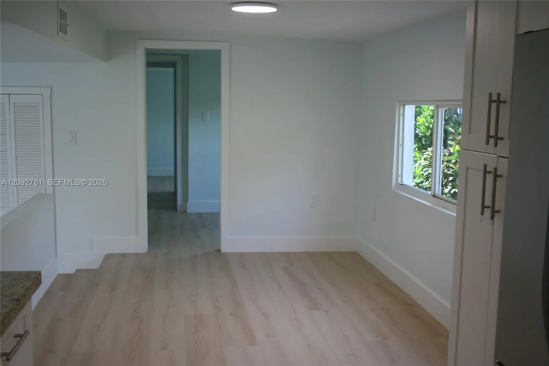 Photo of 181 2nd Ct