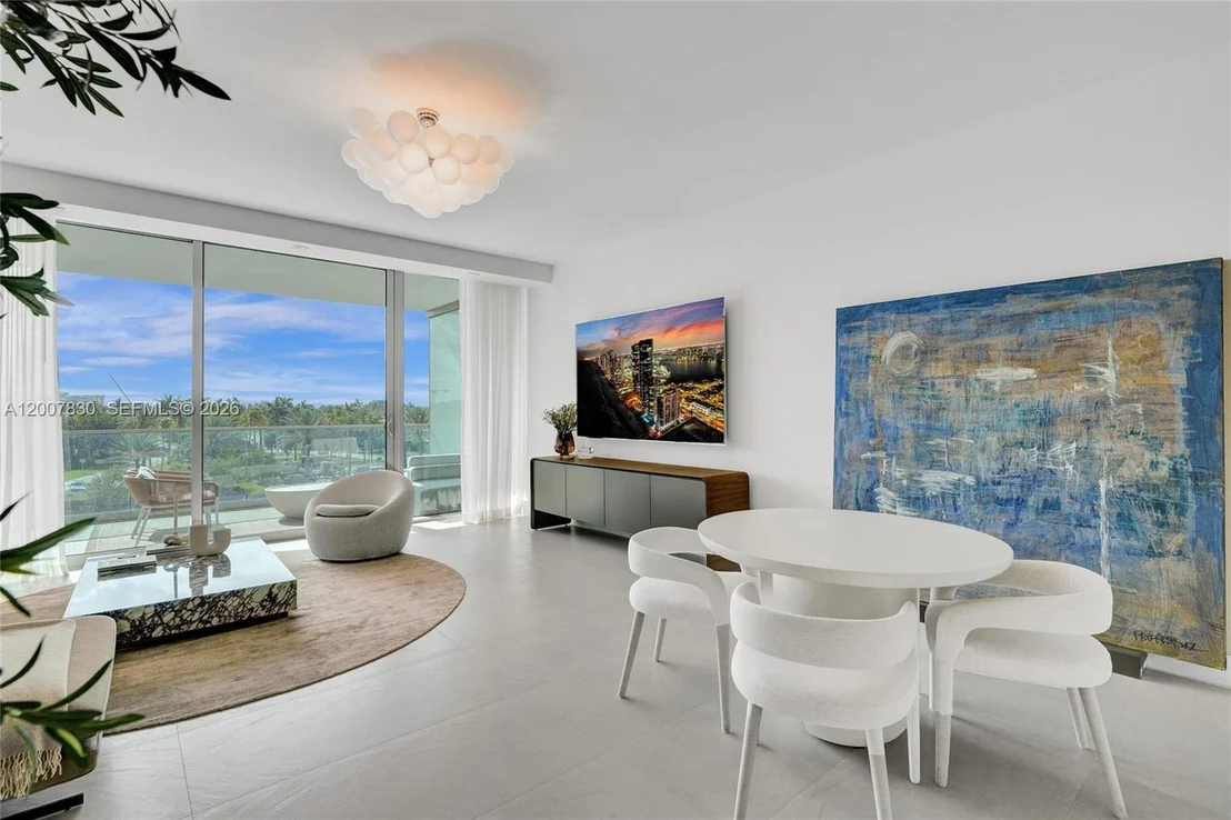 Photo of Unit 404 at 10201 Collins Ave