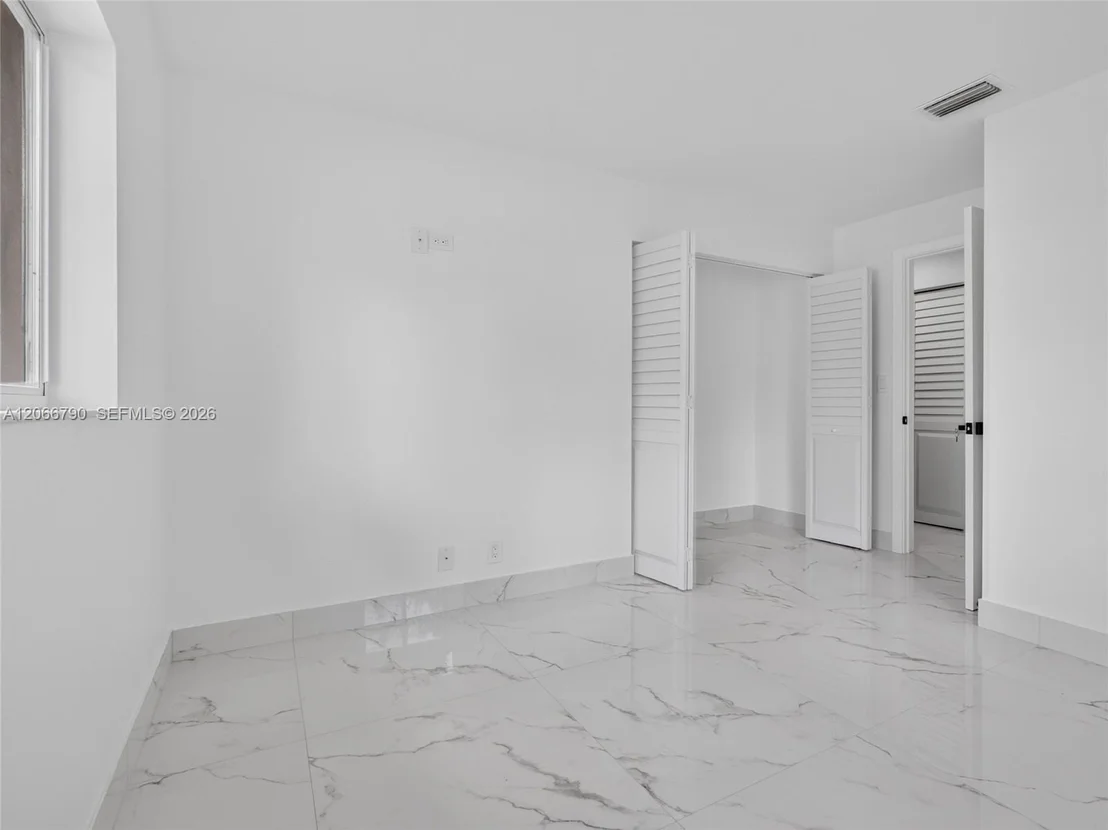 Photo of 18956 Argosy Dr