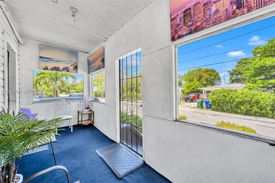 Photo of 3420 Charles Ave
