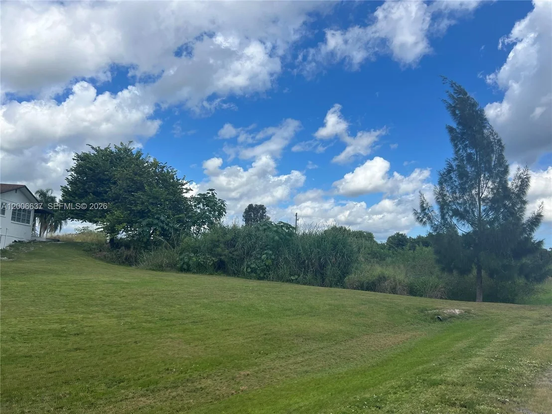 Photo of 1510 River Road
