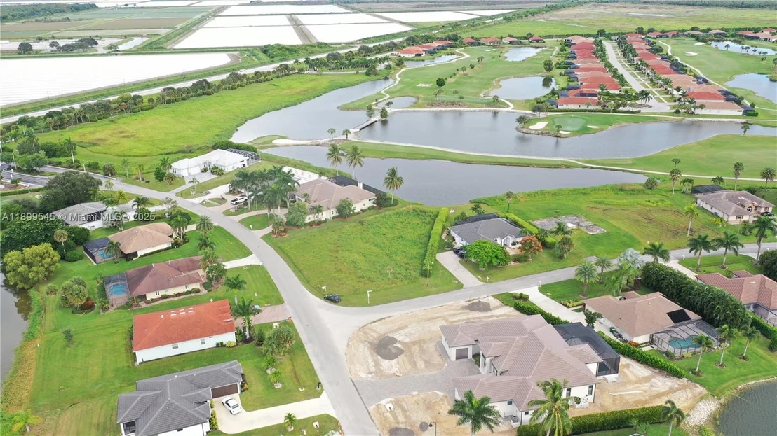 Photo of 18018 Royal Hammock Blvd