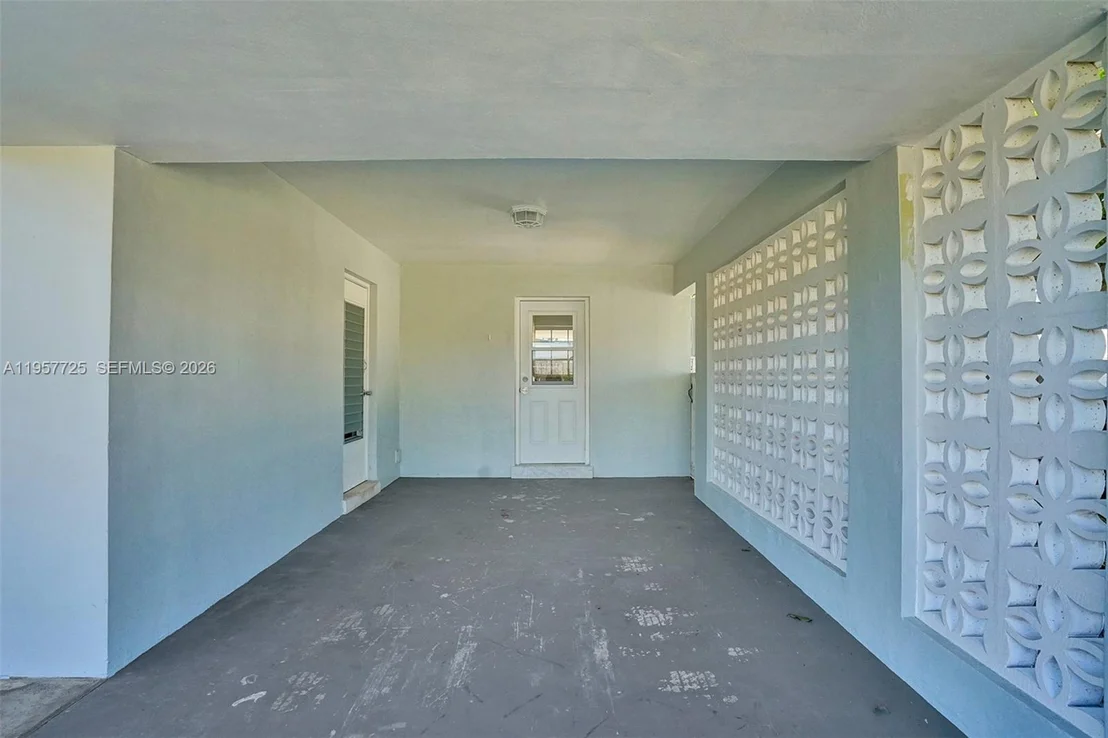 Photo of 477 SE 17th Ter