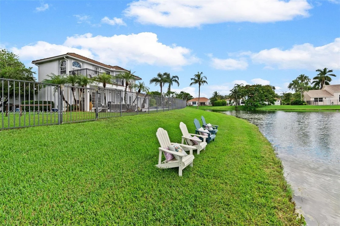 Photo of 3249 Muirfield