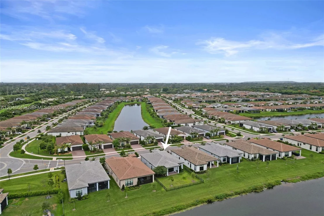 Photo of 8147 Juniper Dr