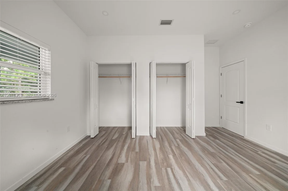 Photo of 4225 Cortez BLvd.