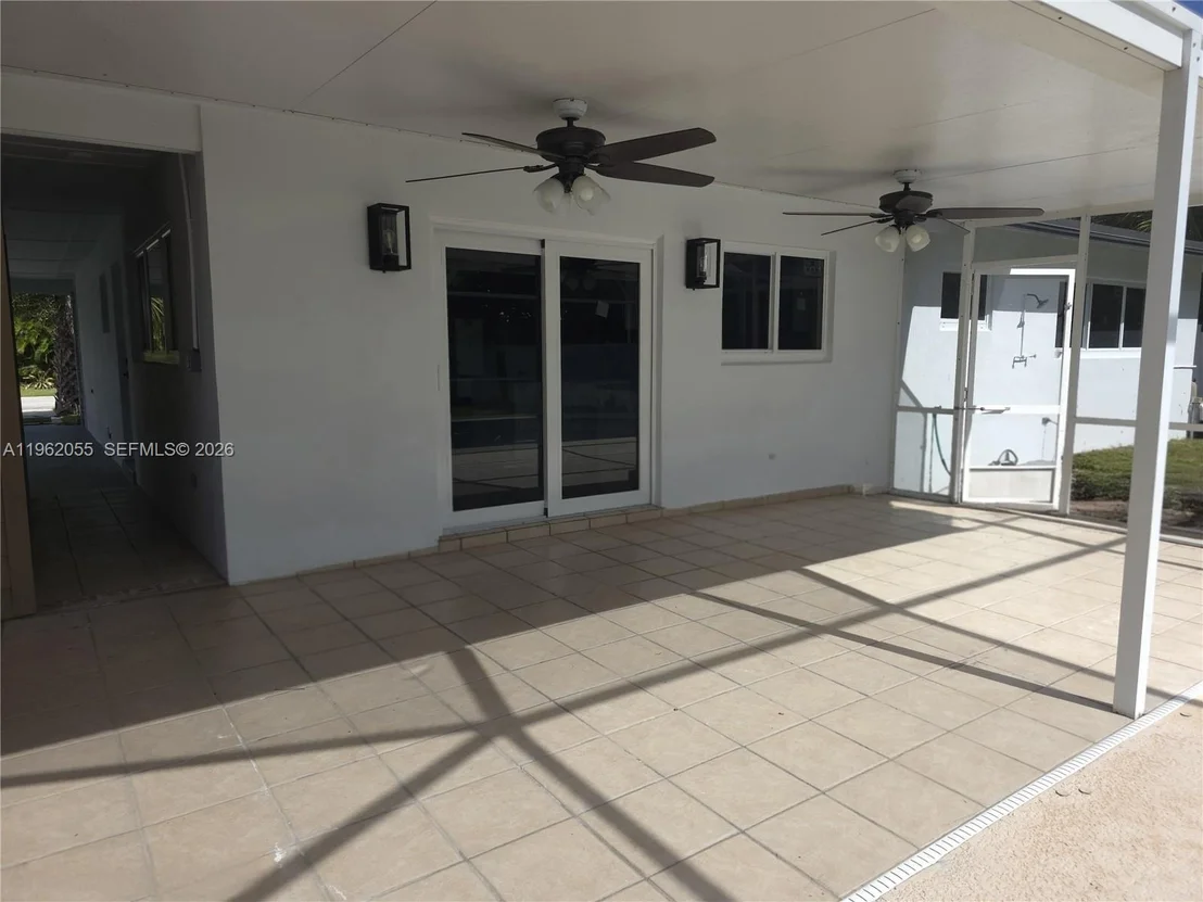 Photo of 1565 Thumb Point Dr