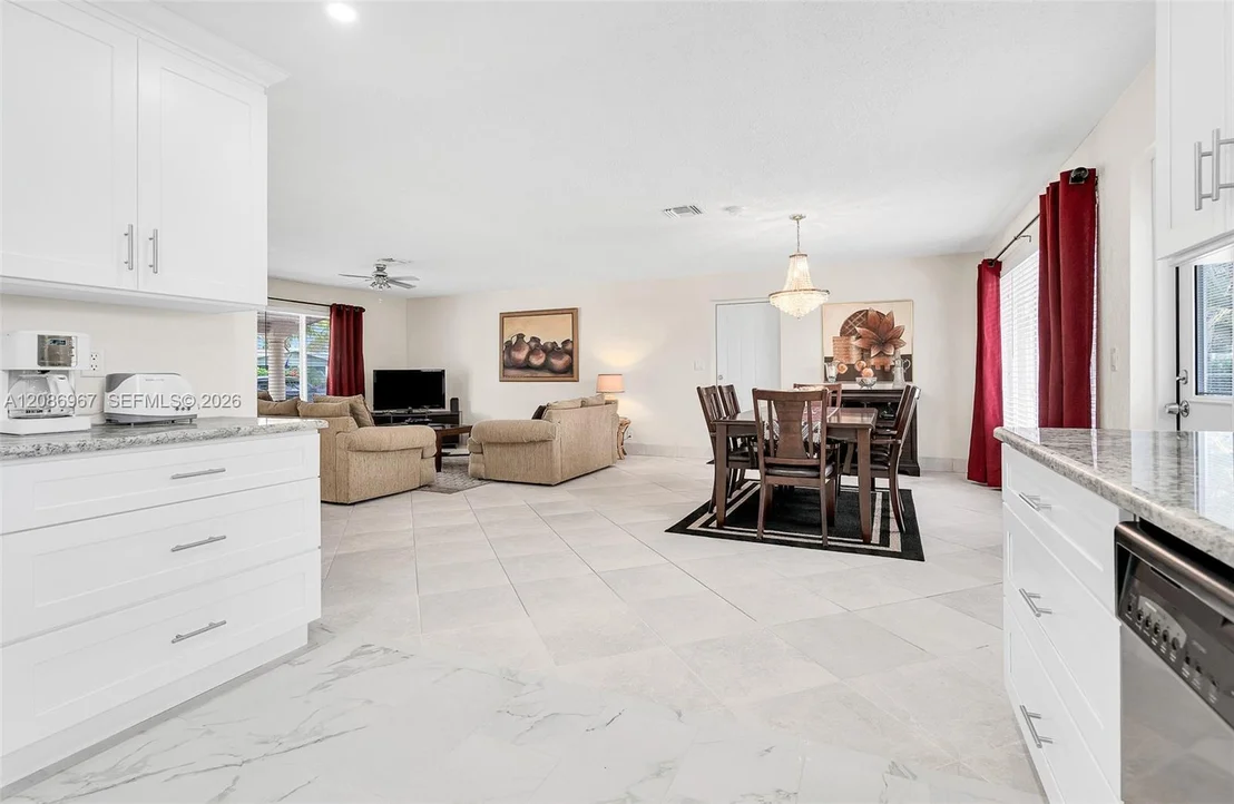 Photo of 1031 SE 14th Dr