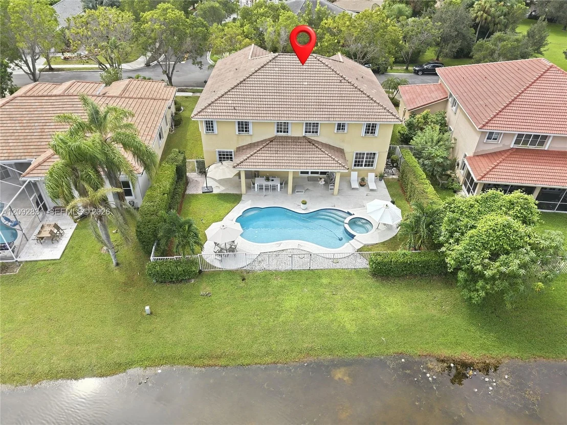 Photo of 1612 Blue Jay Cir