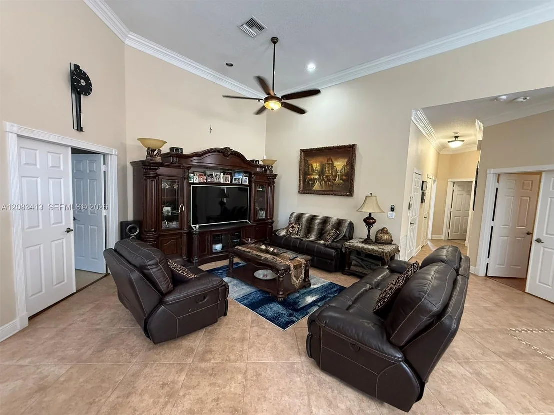 Photo of 7705 Highlands Cir