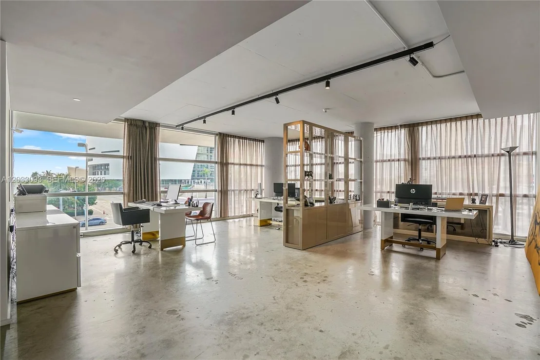 Photo of Unit CU8B at 888 Biscayne Blvd