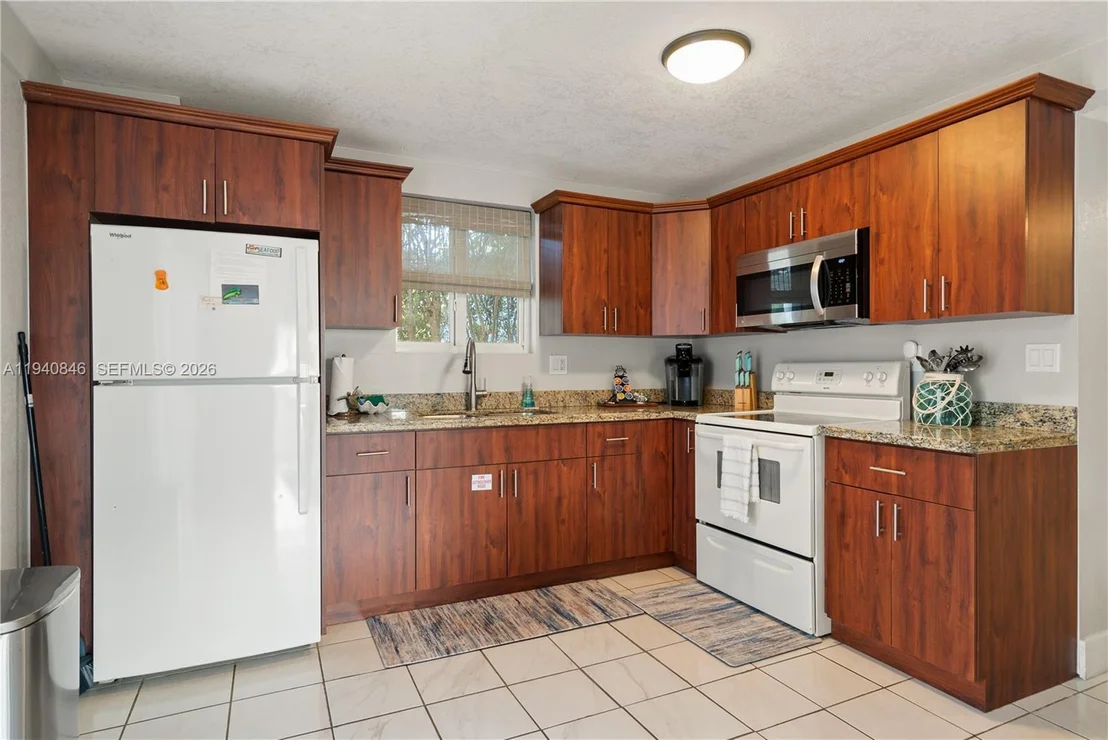 Photo of 127 Seaside Ave