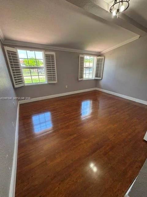 Photo of 740 SE 4th Pl