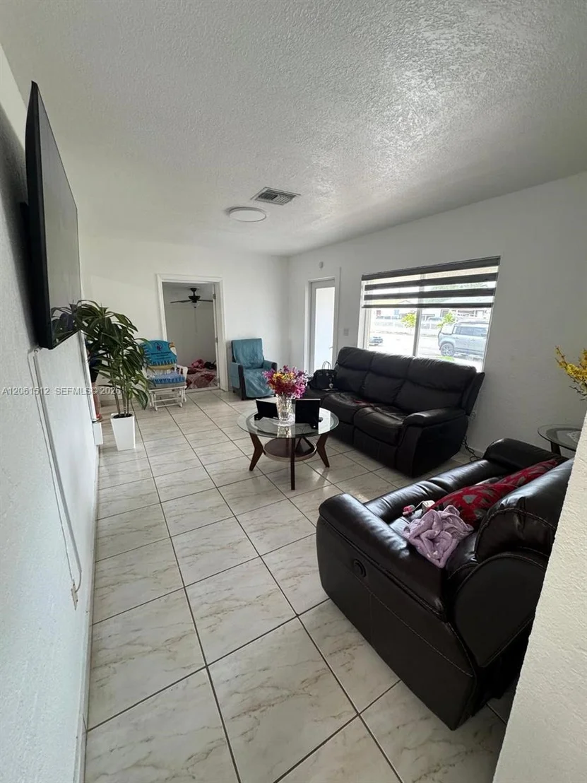 Photo of 80 W 56th St