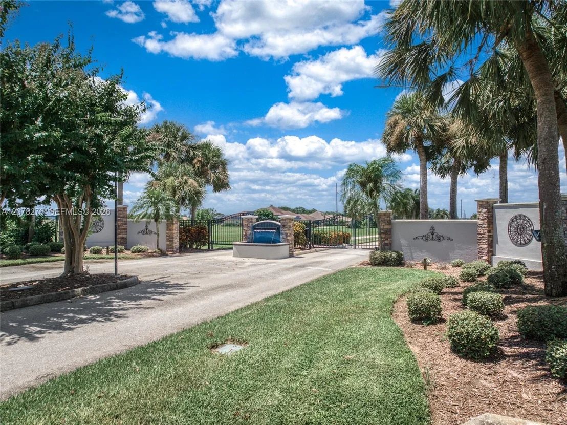 Photo of 135 SUNSET POINTE BLVD