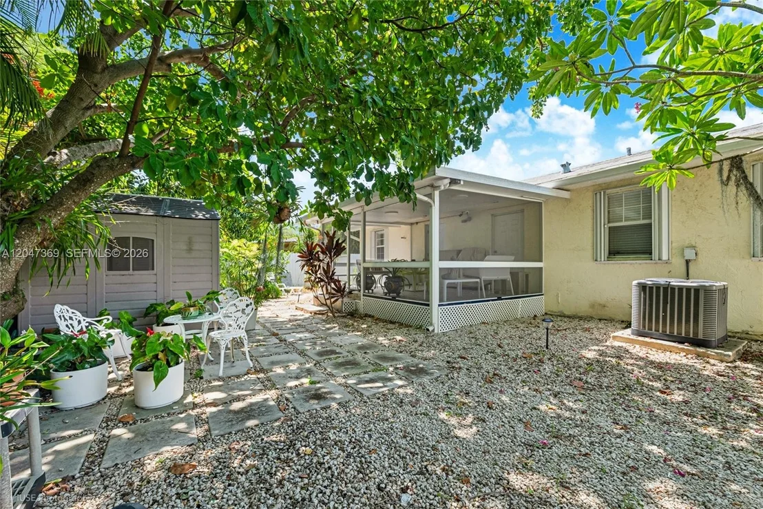 Photo of 3750 Percival Ave