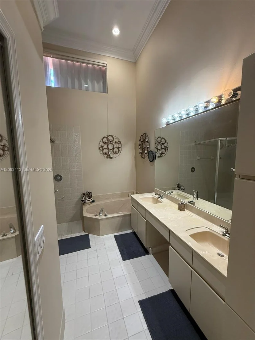 Photo of 7705 Highlands Cir