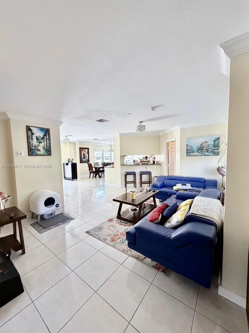 Photo of 212 Banyan Ln