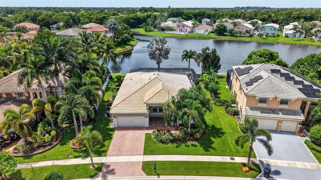 Photo of 6543 Marbletree Ln
