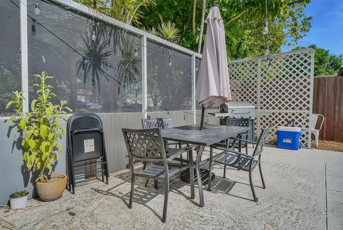Photo of 201 N 68th Way