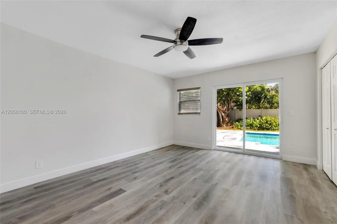 Photo of 3405 Robbins Rd