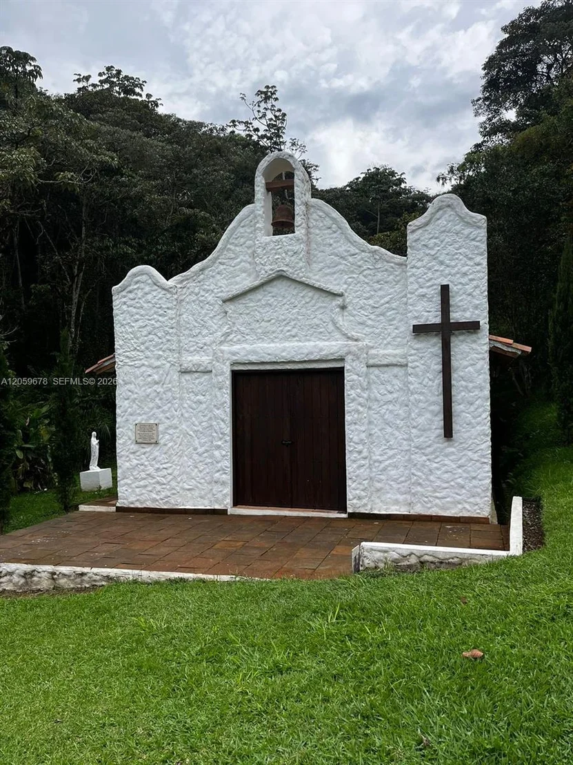 Photo of 123 El Retiro