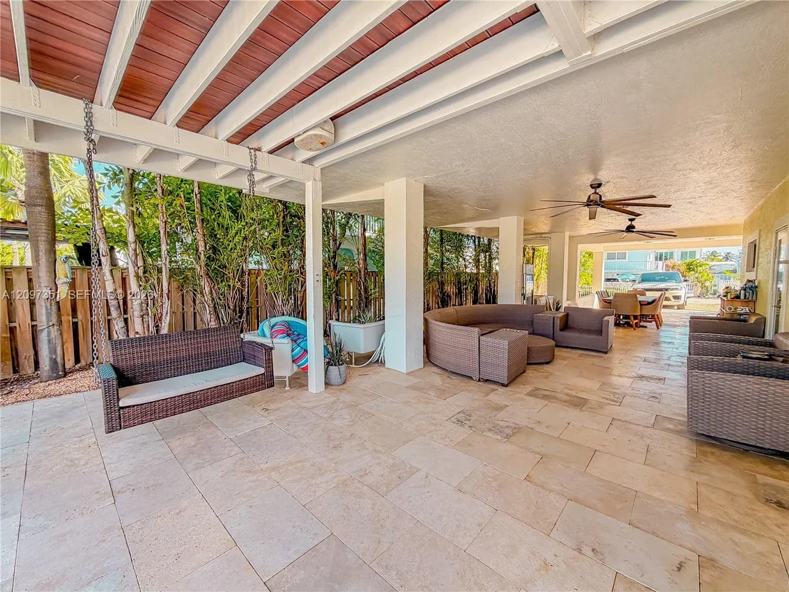 Photo of 149 Harbor Dr