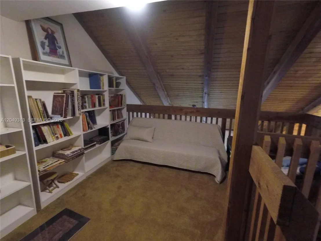 Photo of 2811 Devonwood Ave