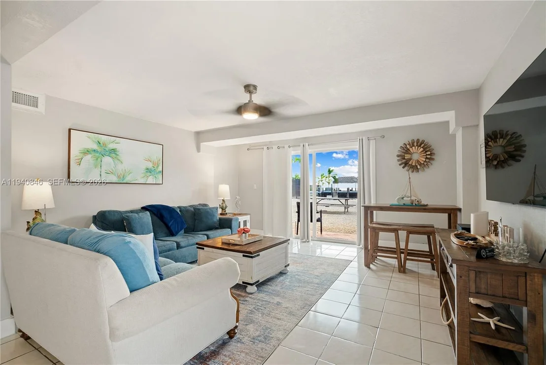 Photo of 127 Seaside Ave