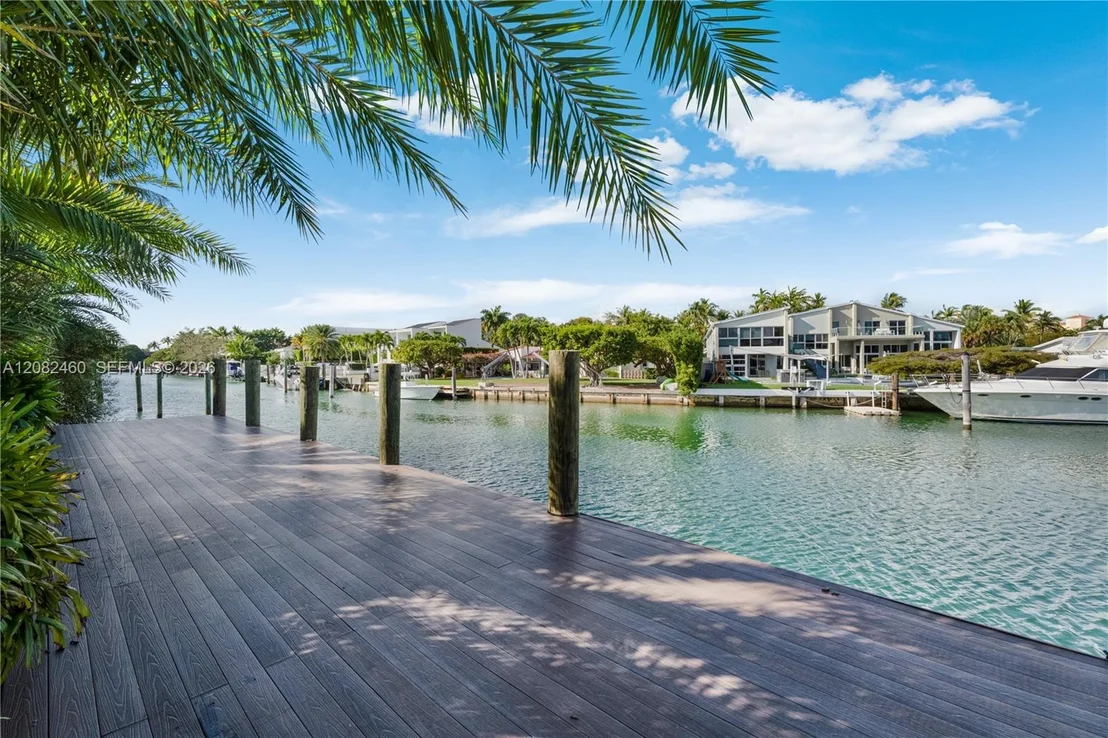 Photo of 131 Cape Florida Dr
