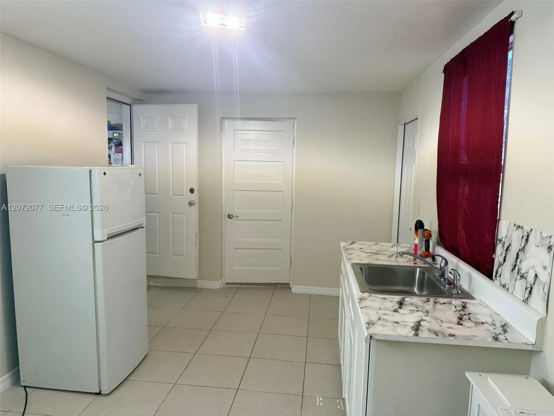 Photo of 512 Independence Rd