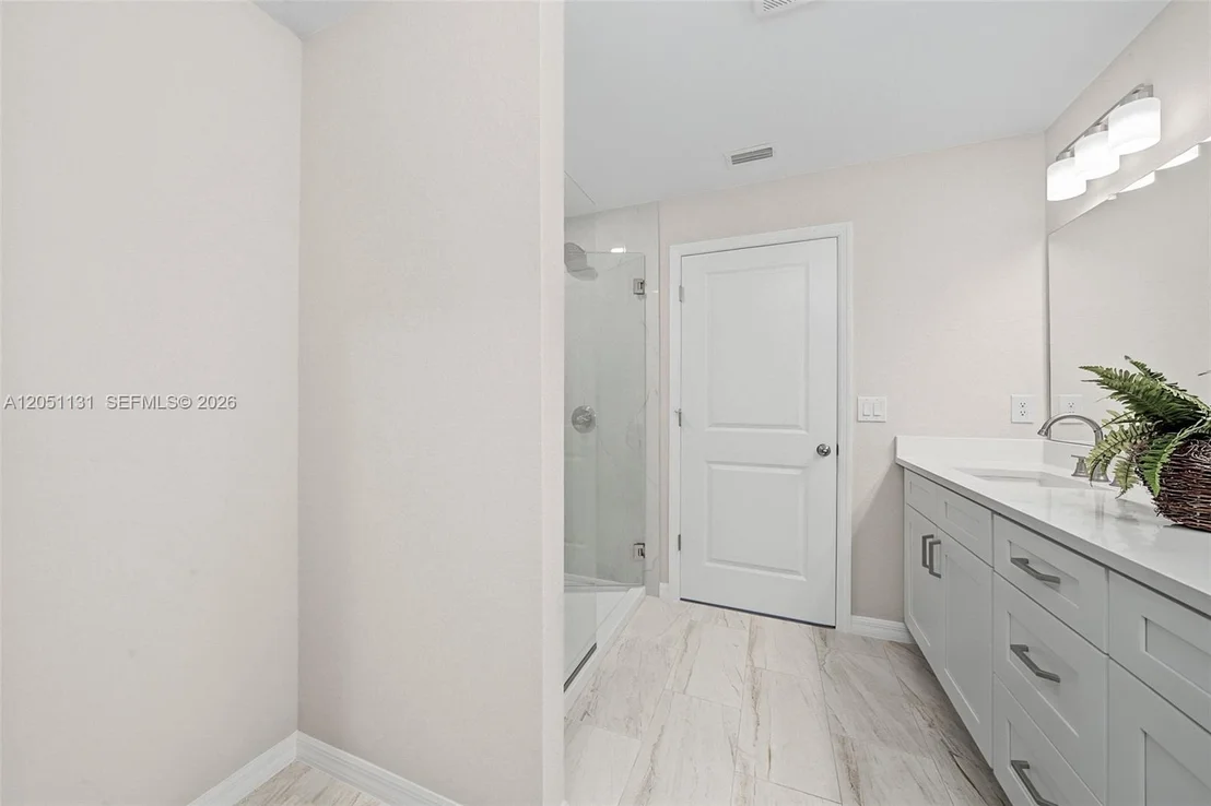 Photo of 5652 Cortez Blvd.
