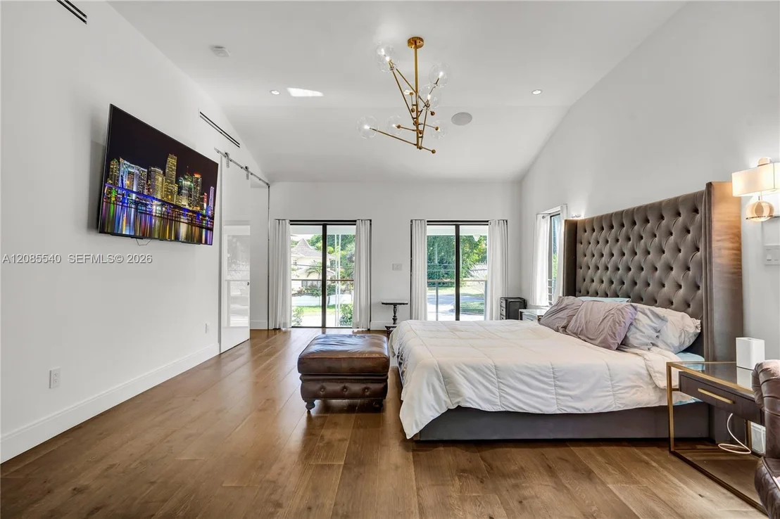 Photo of 2802 Prairie Ave