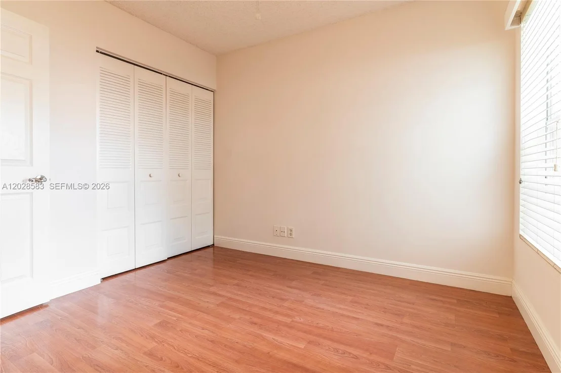 Photo of 1341 Seagrape Cir