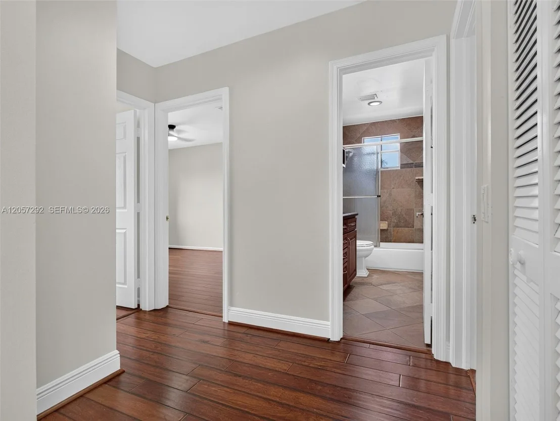 Photo of 1012 Cedar Falls Dr