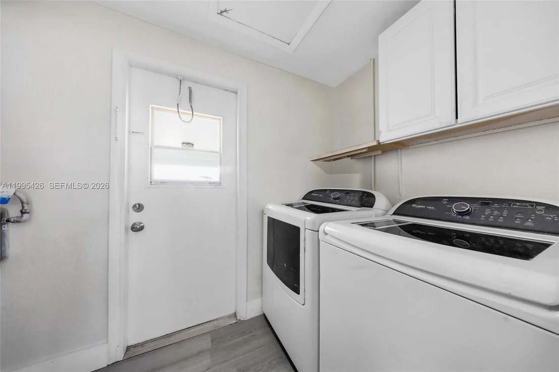 Photo of 2520 NW 2nd Dr
