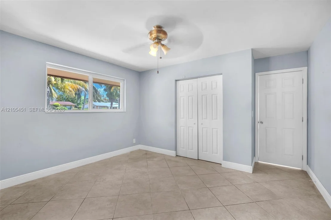 Photo of 4071 NW 3rd Ter