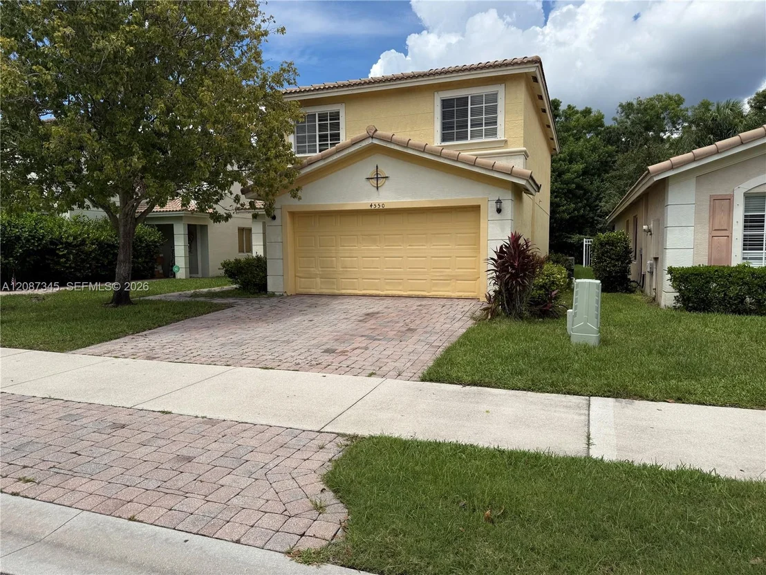 Photo of 4550 SE Graham Dr