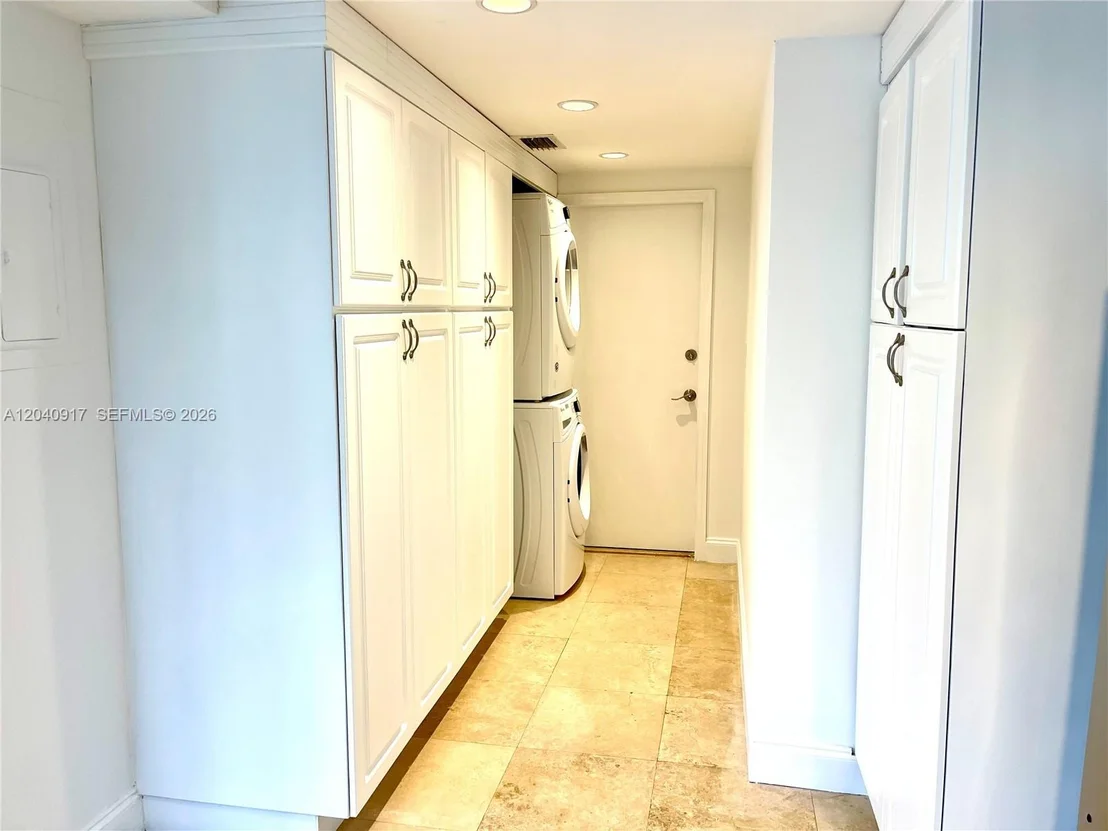 Photo of Unit 3K at 607 Ocean Dr