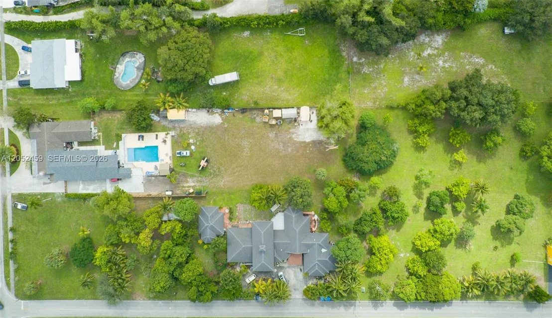 Photo of 5400 Palm Tree Rd