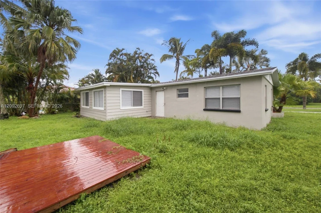 Photo of 49 W Mango Rd