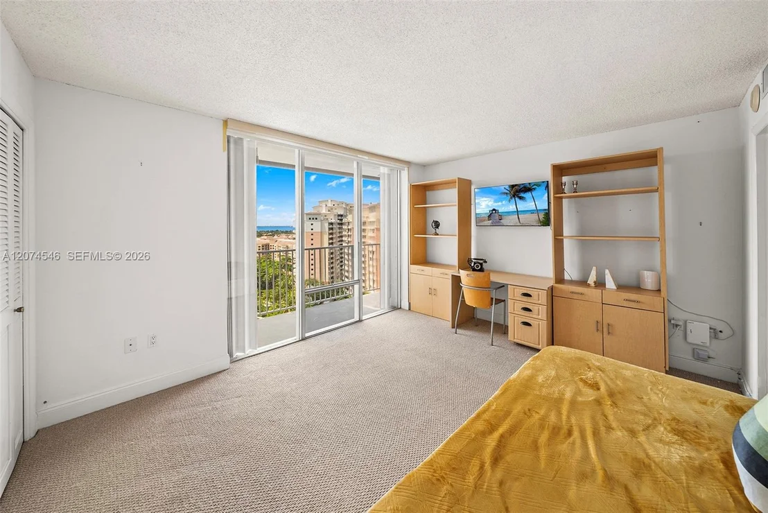 Photo of Unit 16F at 881 Ocean Dr