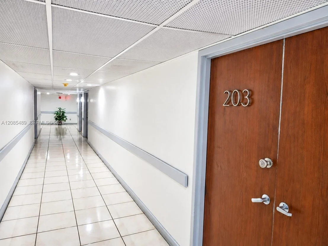 Photo of Unit CU203 at 13499 Biscayne Blvd