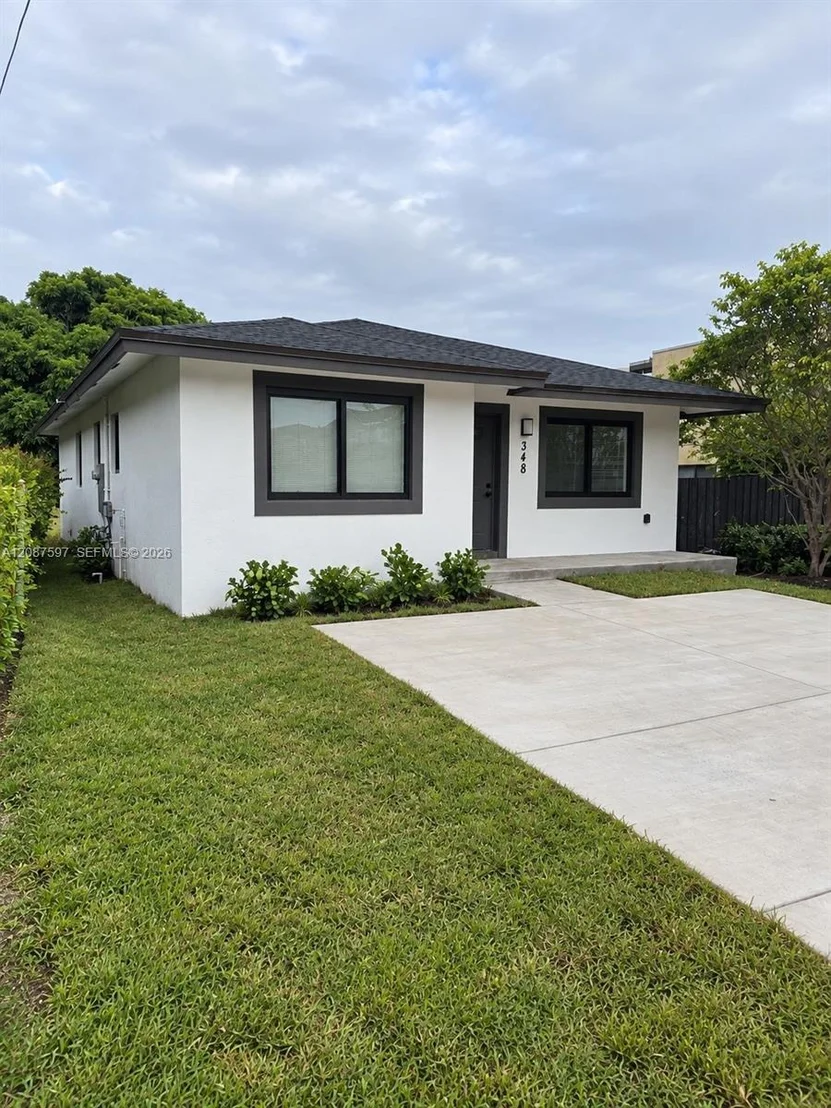 Photo of 348 NW 8th St