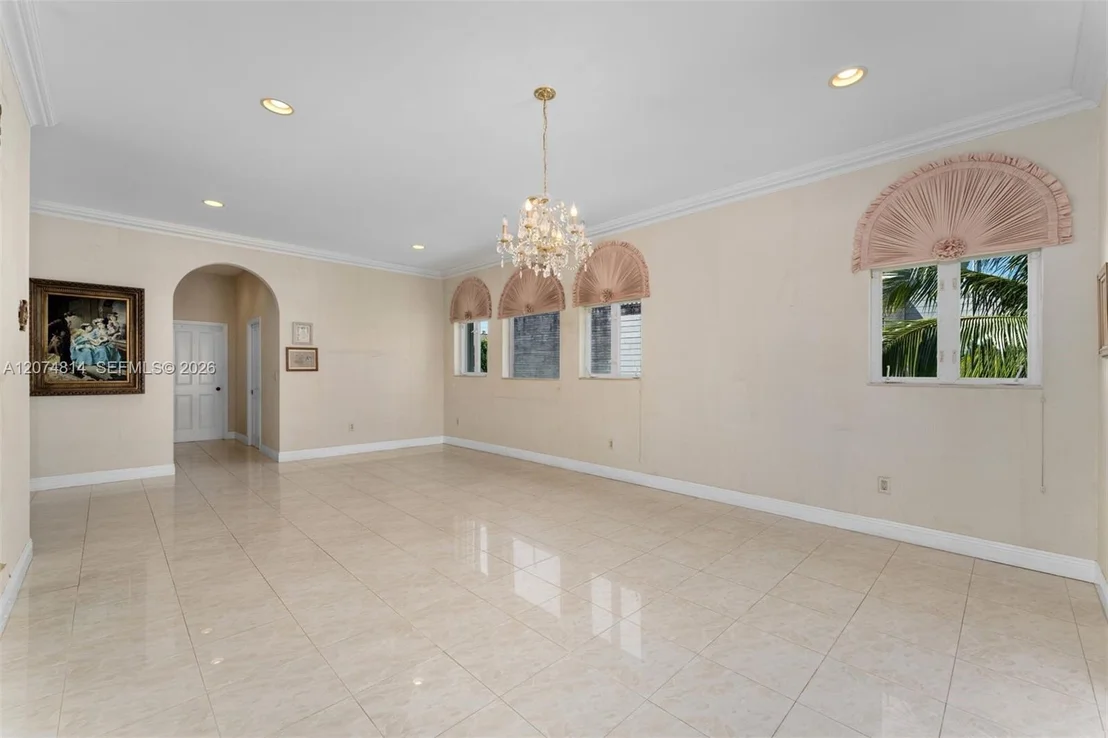 Photo of 501 Bay Lane