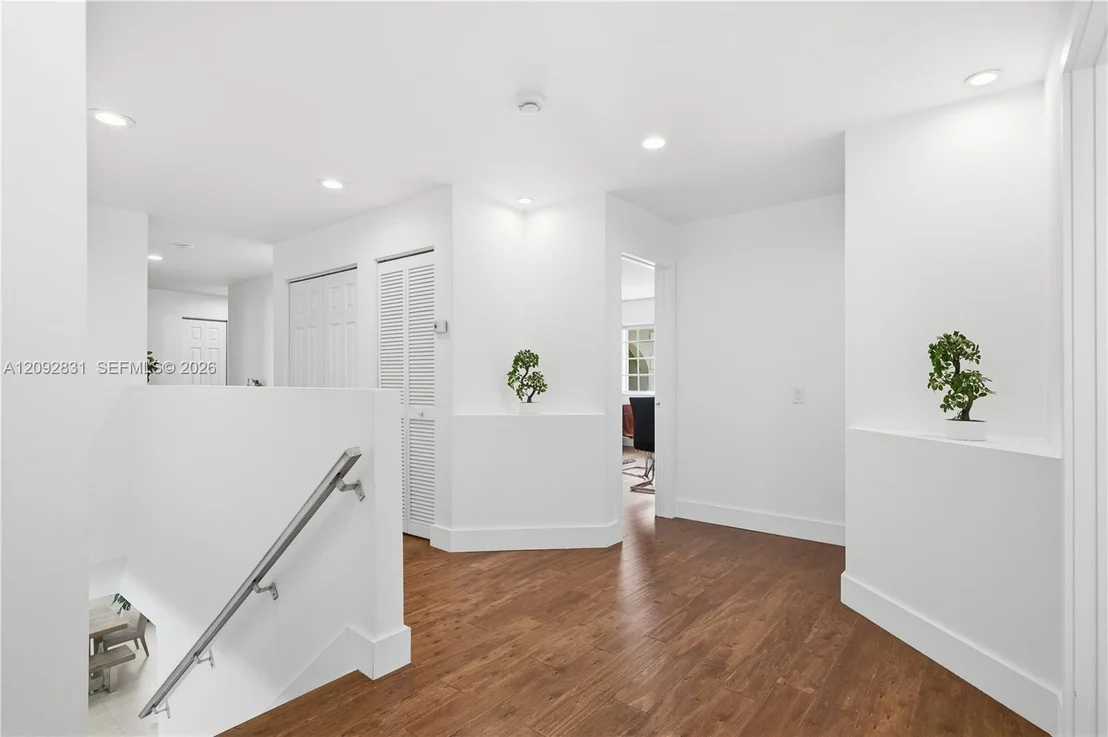 Photo of 1612 Blue Jay Cir